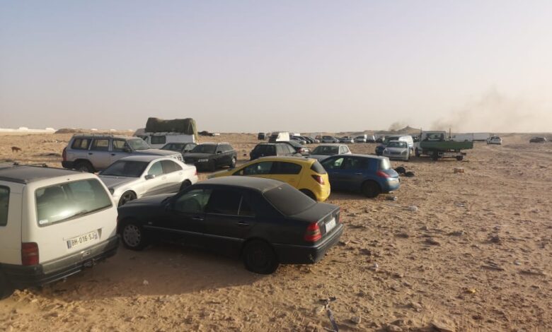 صورة سائقون عالقون على الحدود يطالبون بتدخل الحكومة