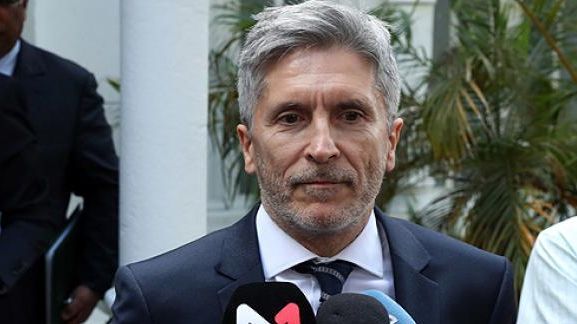 صورة وزير الداخلية الإسباني يشيد بجهود موريتانيا في محاربة الهجرة غير الشرعية