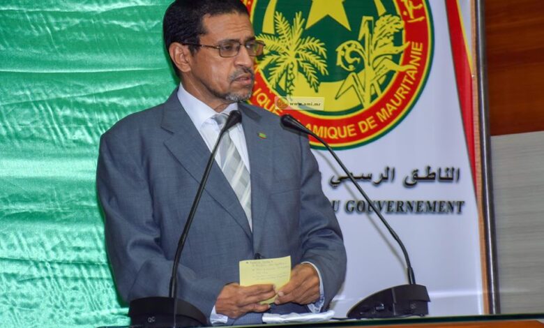 صورة وزير الصحة: بلادنا ستحصل خلال الأيام القليلة القادمة على لقاح “كورونا”