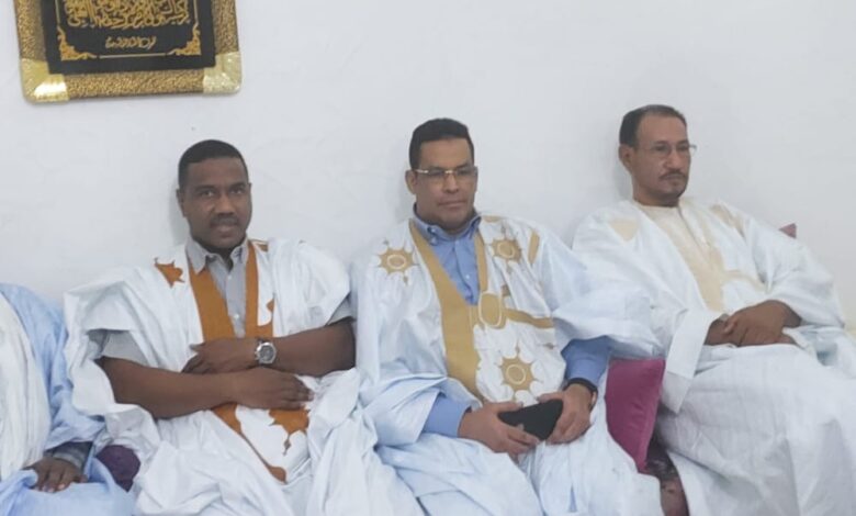 صورة الوزير الأمين العام السابق للرئاسة يعبئ كتلته لإنجاح زيارة وفد الحزب