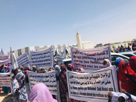 صورة تظاهرات شعبية أمام قصر العدل تطالب باستعادة أموال الشعب المنهوبة خلال العشرية