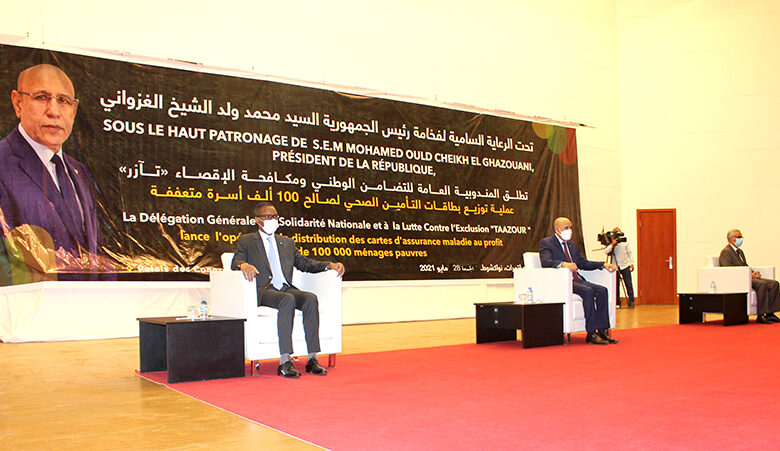 صورة رئيس الجمهورية يطلق رسميا التأمين الصحي الشامل لصالح 100.000 أسرة متعففة
