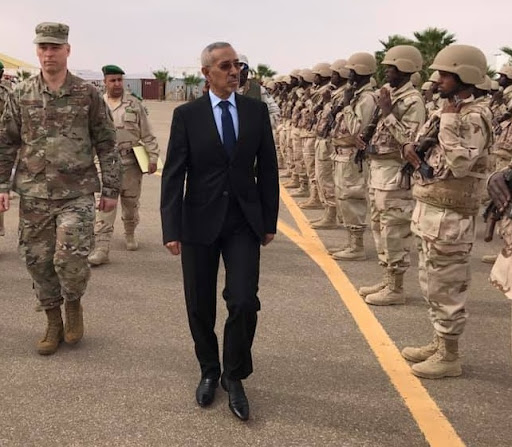 صورة المصادقة على تحويل المدرسة العسكرية في أطار إلى أكاديمية