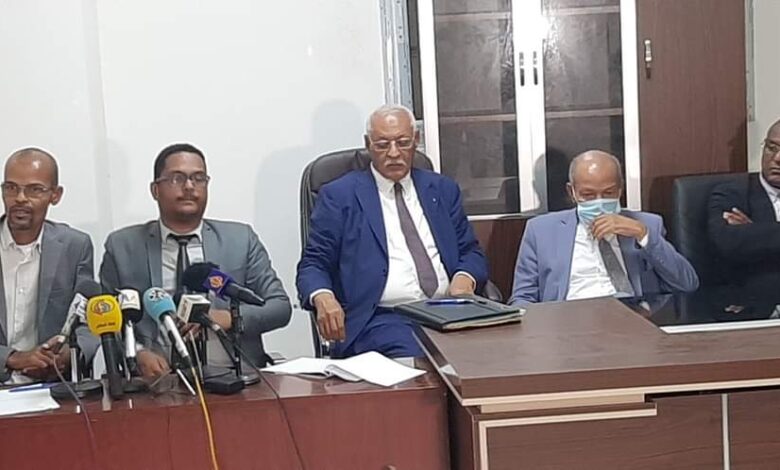 صورة دفاع الرئيس السابق: فرقة من أمن الدولة مدججة بالسلاح لا علاقة لها بحرس السجن تداهم موكلنا في محبسه