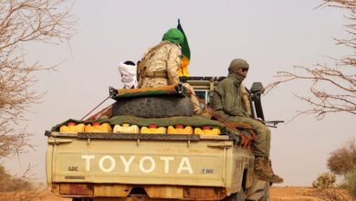 صورة مسلحون أزاوديون يسيطرون على قاعدة عسكرية في مالي